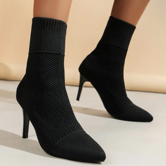 Shoes - Black sock boot
